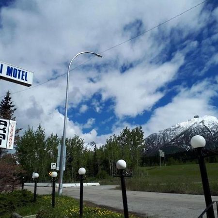 Akai Motel Canmore Eksteriør bilde