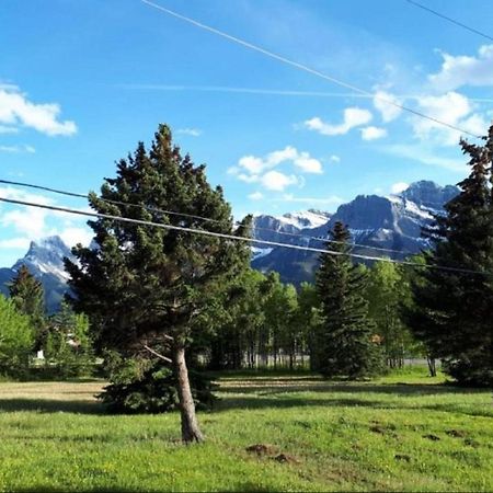 Akai Motel Canmore Eksteriør bilde