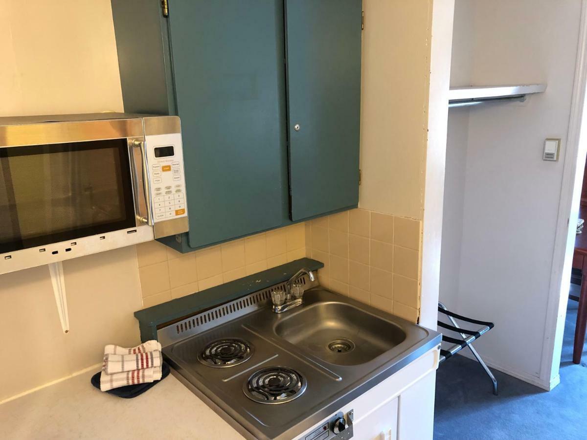 Akai Motel Canmore Eksteriør bilde